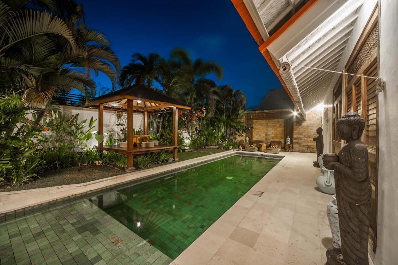 Coco Poco Villa Seminyak 外观 照片